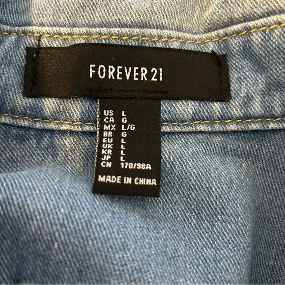 Forever 21 Denim Jean Jacket Floral Embroidered Frayed Hem‎ Oversized - Picture 7 of 8